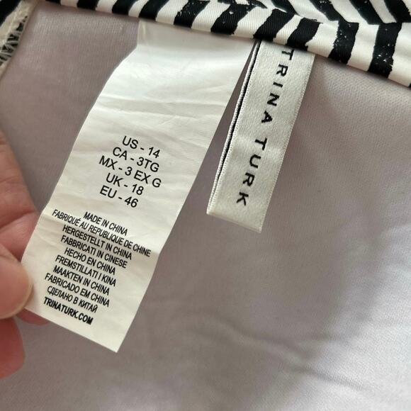 Trina Turk Bikini Top Bottoms Set Tribal Beach Boho Black Size 14 Bundle 3pieces - Picture 8 of 13